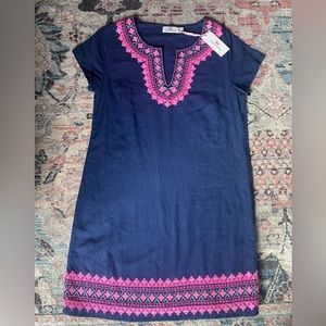 Brand new with tags Vineyard vines Embroidered Tunic Dress.
